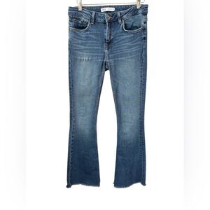 Zara Z1975 Flare Mid Rise Jeans Med Wash Size 8. Slim through thigh. Frayed hem